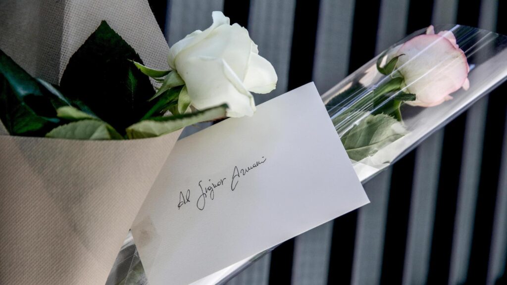 Giorgio Armani, Benigni: “Un genio e un amico”. Cate Blanchett: “Un privilegio conoscerlo”