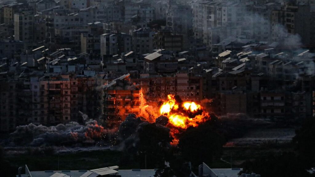 Guerra in Iran, news. Media Israele: “Ferito il figlio di Khamenei”