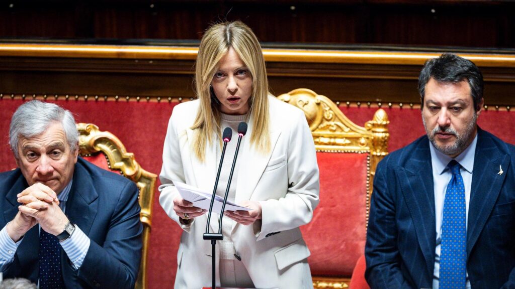 Meloni: “No a strabismo Pd-5S su bombe Usa”. Schlein: posi la clava, non può dire sempre sì a Trump